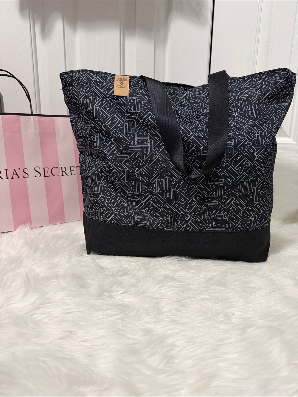 🆕 PINK zipper tote bag
